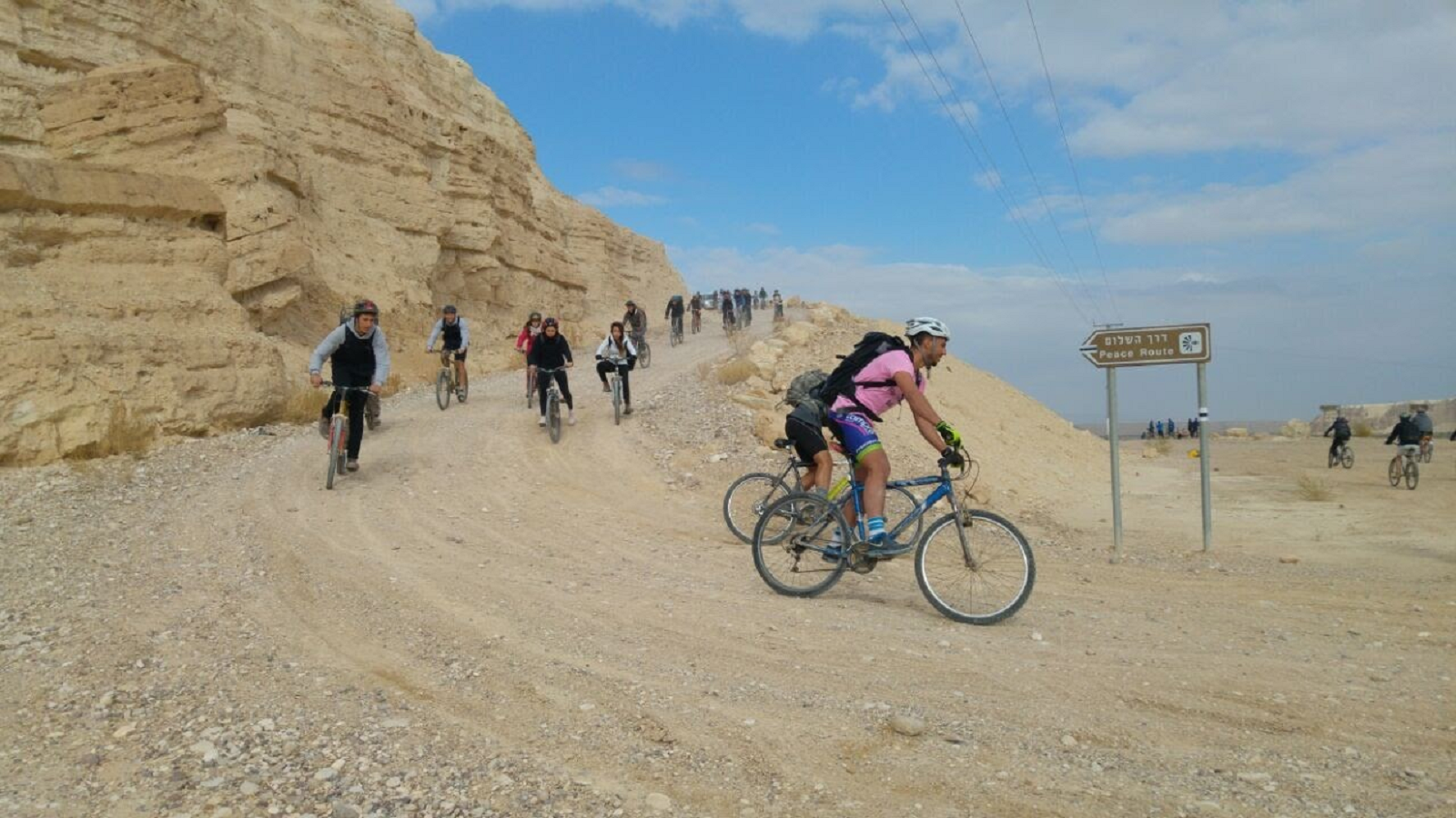 רוכבים במהלך מסע י"ב בערבה התיכונה בשנת 2018