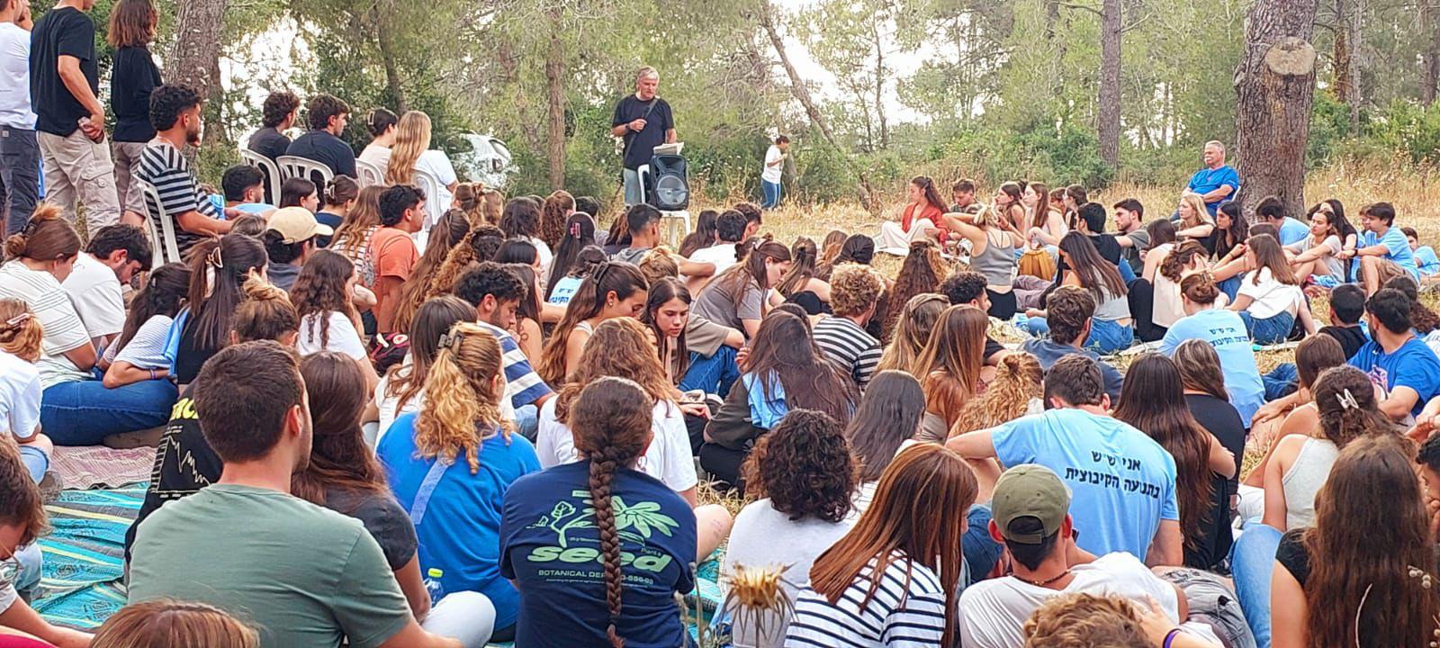 מתנדבי שנת שירות (צילום: תקשורת ודוברות)