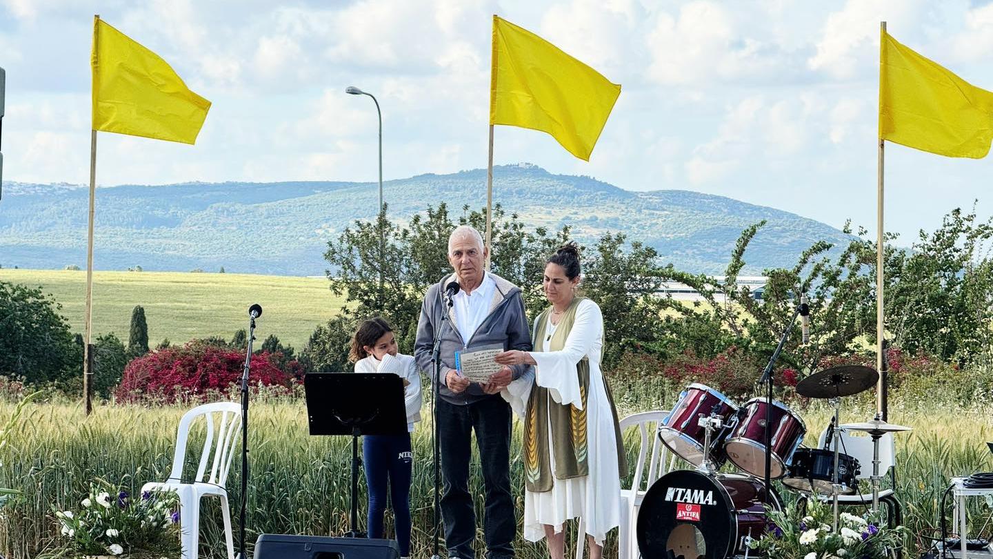 גדי מוזס בעומר עין השופט. (צילום: דוברות התנועה הקיבוצית)