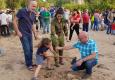 בתגובה לטרור העפיפונים: קיבוצי ויישובי עוטף עזה יזמו מבצע נטיעות גדול ברחבי העוטף 